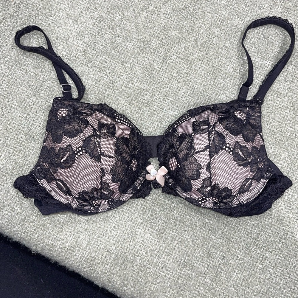 Victoria's Secret Black Lace Body by Victoria Push Up Bra
